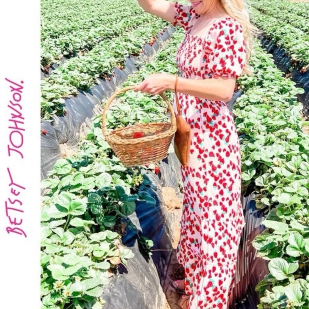 BETSEY JOHNSON Strawberry Fields Challis Midi Dress In Pearl Blush